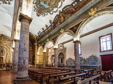 Setubal, Portekiz - 29 Şubat 2024: Igreja de Santa Maria Graca, Se de Setubal. Portekiz 'deki Setubal Kilisesi, 13. yüzyılda kuruldu.
