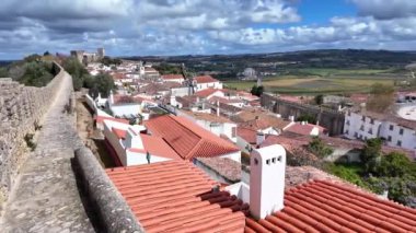 Obidos Kalesi (Portekizce: Castelo de Obidos) Portekiz 'in batısında yer alan Obidos şehrinde yer alan bir ortaçağ sarayıdır.