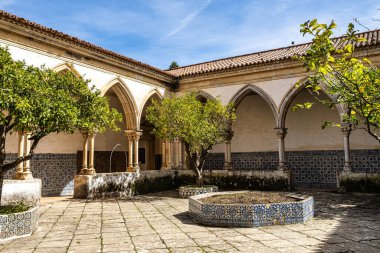 İsa Tarikatı Manastırı 'nın ana manastırı, Portekiz, Tomar' daki Convento de Cristo..