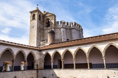 İsa Tarikatı Manastırı 'nın ana manastırı, Portekiz, Tomar' daki Convento de Cristo..