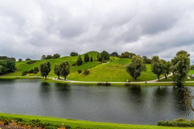 Münih Olimpiyatları, Almanya 'nın Münih kentinde 1972 Yaz Olimpiyatları için inşa edilen Olimpiyat Parkı.
