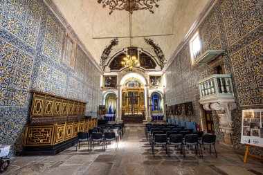 Obidos, Portekiz - 11 Aralık 2024: Portekiz 'in Obidos şehrinde Igreja da Misericordia de Obidos - Obidos' un Merhamet Kilisesi