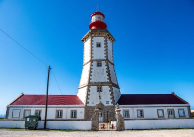 Cape Espichel Deniz Feneri (Portekizce: Farol do Cabo Espichel), Portekiz 'in Castelo bölgesinde bulunan deniz feneridir. 1790 'da yapılmış..