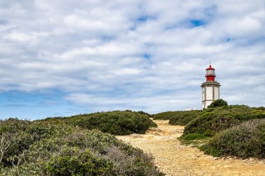 Cape Espichel Deniz Feneri (Portekizce: Farol do Cabo Espichel), Portekiz 'in Castelo bölgesinde bulunan deniz feneridir. 1790 'da yapılmış..