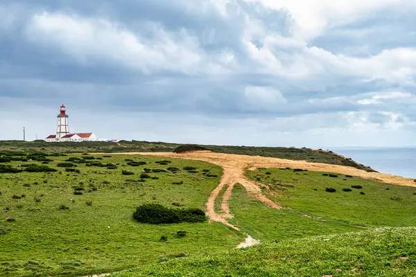 Cape Espichel Deniz Feneri (Portekizce: Farol do Cabo Espichel), Portekiz 'in Castelo bölgesinde bulunan deniz feneridir. 1790 'da yapılmış..