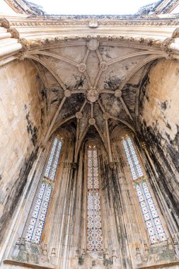 Batalha, Portekiz. Capelas Imperfeitas Manastırı, Batalha 'nın Bitmemiş Şapelleri, diğer adıyla Santa Maria da Vitoria Manastırı. Gotik ve Manueline tarzı
