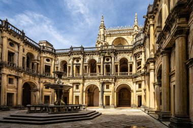 İsa Tarikatı Manastırı 'nın ana manastırı, Portekiz, Tomar' daki Convento de Cristo..