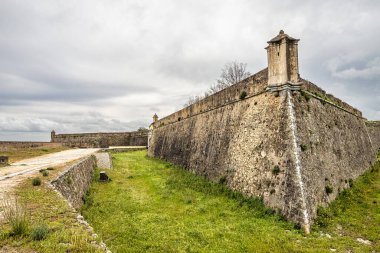 Santa Luzia Kalesi, Elvas, Portekiz manzarası. Garnizon Sınır Kasabası Elvas ve Tahkimatları