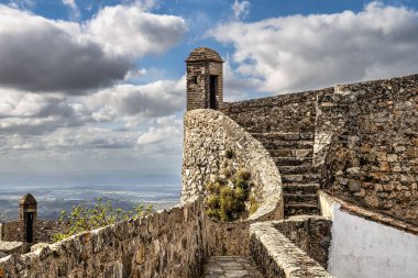 Alentejo 'daki Castelo de Marvao Tepesi' ndeki Marvao Kalesi ve Castelo, Avrupa 'daki Portekiz
