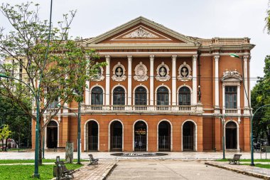 The Theatro da Paz, Barış Tiyatrosu Belem, Para, Brezilya. Amazon 'da kauçuğun altın çağı içinde neoklasik mimari çizgiler üzerine inşa edildi.