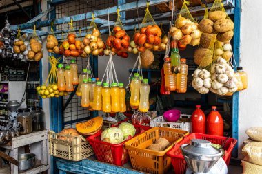 Balık ve gıda pazarı, Brezilya 'nın Para kentindeki Marajo Adası' ndaki Soure 'de Mercado Belediyesi. Bu, Marajo takımadasındaki Para eyaletinde bulunan bir Brezilya kıyı adası..