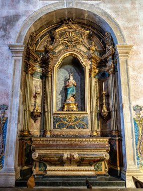 Setubal, Portekiz - 28 Şubat 2025: Igreja de Sao Juliao Kilisesi, Portekiz 'in Setubal şehrinde 18. yüzyıldan kalma bir kilisedir.