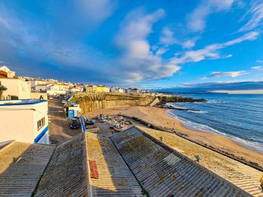 Praia dos Pescadores, Lizbon, Portekiz yakınlarındaki Ericeira köyünde balıkçıların plajı.