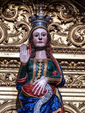 Evora, Portekiz - Nisan 01, 2025: Evora, Portekiz 'deki Nossa Senhora da Assuncao Katedrali' nin İçi. Unesco 'dan Dünya Mirası Şehri. Alentejo, Portekiz