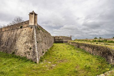 Santa Luzia Kalesi, Elvas, Portekiz manzarası. Garnizon Sınır Kasabası Elvas ve Tahkimatları