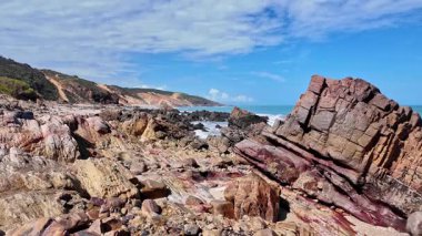 Brezilya 'nın Ceara Eyaleti' ndeki Jericoacoara 'dan Pedra Furada' ya kadar sahil ve plajlar boyunca yol..