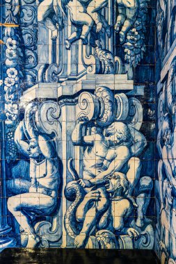 Peniche, Portekiz - Mar 06, 2025: Remedios Şapeli 'nin iç ve seramik azulejos' u, Santuario de Nossa Senhora dos Remedios, Peniche, Portekiz.