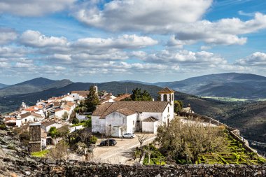 Alentejo 'daki Castelo de Marvao Tepesi' ndeki Marvao Kalesi ve Castelo, Avrupa 'daki Portekiz