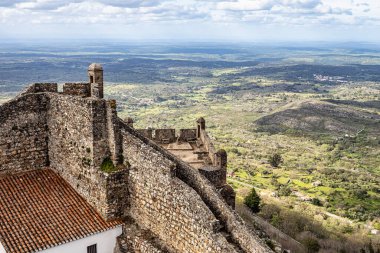 Alentejo 'daki Castelo de Marvao Tepesi' ndeki Marvao Kalesi ve Castelo, Avrupa 'daki Portekiz