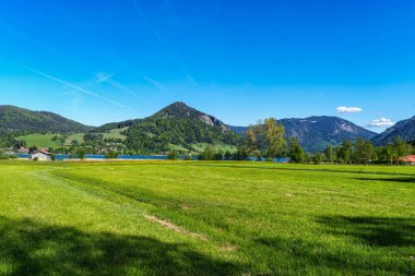 Schliersee Gölü çevresindeki Schliersee 'deki Bavyera Alpleri, Yukarı Bavyera, Avrupa' daki Almanya