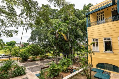 Manaus, Amazon, Brezilya 'daki Palacio Rio Negro. 1910 'da Alman lastik satıcısı Waldemar Scholz tarafından ikamet yeri olarak inşa edilmiş.