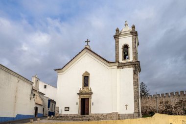 Portekiz Sines 'teki Sao Salvador Ana Kilisesi' nin cephesi.