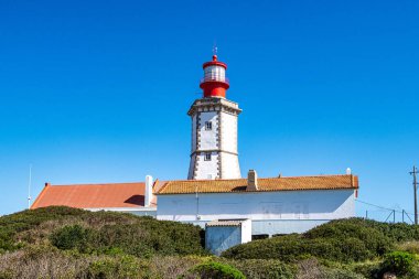 Cape Espichel Deniz Feneri (Portekizce: Farol do Cabo Espichel), Portekiz 'in Castelo bölgesinde bulunan deniz feneridir. 1790 'da yapılmış..