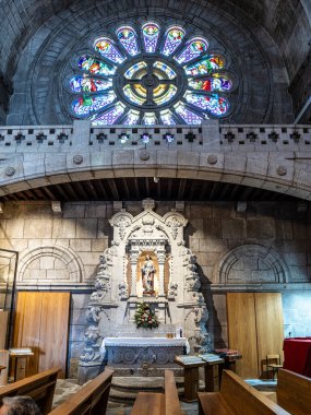 Viana do Castelo, Portekiz - 16 Nisan 2025: Portekiz 'de Viana do Castelo yakınlarındaki Monte Santa Lucia' da Coracao de Jesus Bazilikası