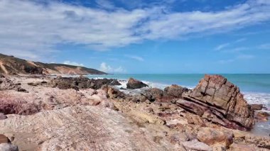 Brezilya 'nın Ceara Eyaleti' ndeki Jericoacoara 'dan Pedra Furada' ya kadar sahil ve plajlar boyunca yol..