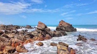 Brezilya 'nın Ceara Eyaleti' ndeki Jericoacoara 'dan Pedra Furada' ya kadar sahil ve plajlar boyunca yol..