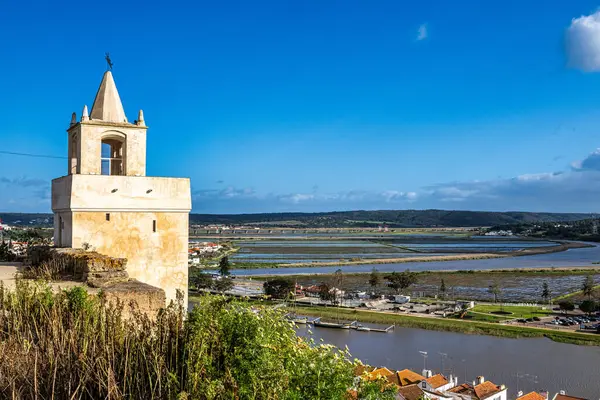 Portekiz 'de Alcacer' deki Şato 'nun Güzel Şehir Manzarası