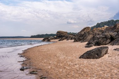 Ponta de Pedras plajı, Tapajos nehrinin kıyısında, Alter do Chao, Kuzey Brezilya 'da Para eyaleti.