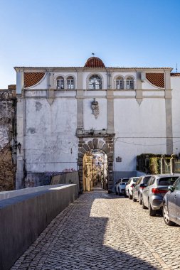 Dar Sokak Travesia Porta do Sol Portekiz 'in eski Setubal kasabasında, Avrupa