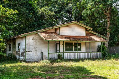 Belterra 'da Amerikan tarzı evler, Brezilya' da Para. Henry Fords 'un otomobil endüstrisi tarafından bölgede kauçuk keşifleri sırasında kurulan Amerikan köyü.