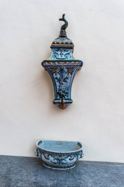 Mafra, Portekiz - 11 Nisan 2025: Mafra Ulusal Sarayı, Manastır ve Bazilika. Fransisken Dini Düzeni. Portekiz, Lizbon 'un kuzeyindeki Mafra' da barok mimarisi.