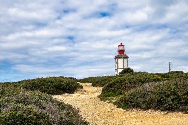 Cape Espichel Deniz Feneri (Portekizce: Farol do Cabo Espichel), Portekiz 'in Castelo bölgesinde bulunan deniz feneridir. 1790 'da yapılmış..