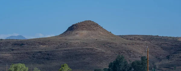 Semi Aavikko Maisema Vuoret Lähellä Oudtshoorn Etelä Afrikka — kuvapankkivalokuva