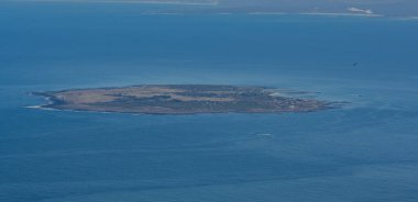 Robben Adası, Atlas Okyanusu 'nda Cape Town yakınlarında bulunan bir adadır.
