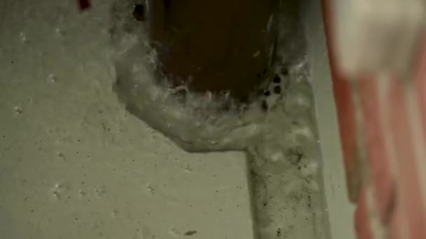 Overflowing Drainage Downpipe Overfilled Infiltration Shaft Severe Storm Rainstorm — Stok Video