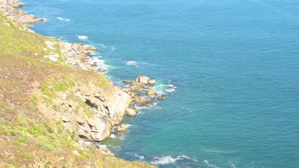 南非好望角陡峭的悬崖和碧海 — 图库视频影像