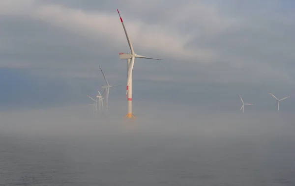 Construção Turbinas Eólicas Eólicas Offshore Para Parques Eólicos Mar Norte — Fotografia de Stock