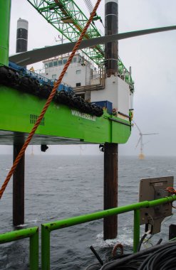 Belçika - Kuzey Denizi, Belçika - 07 Nisan 2023: Rüzgâr enerji şirketi yeniden elektrik ve GEOSEA Kuzey Denizi 'nde bir rüzgar çiftliği inşaatına hazırlanıyor