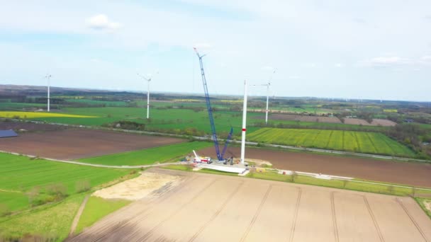 Hamburgo Alemanha Maio 2023 Construção Uma Turbina Eólica Empresa Vestas — Vídeo de Stock