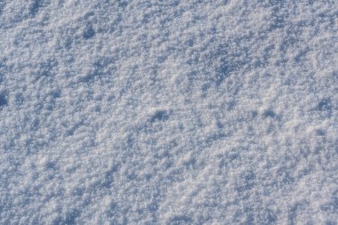 Kar arka planı kış manzarası, karla kaplı tarım arazisi