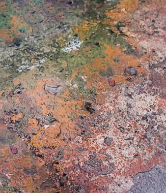 Paslı metal yaprak dokusu. Koyu kirli arkaplan.