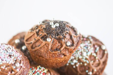 Çikolata parçalı kekler. Tatlı tatlı. Ev yapımı yemek..