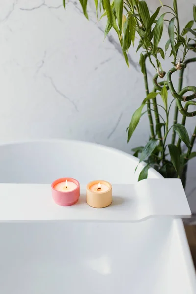 Craft Pink Orange Soy Candles Baththube Bamboo Plant White Light — Stock Photo, Image