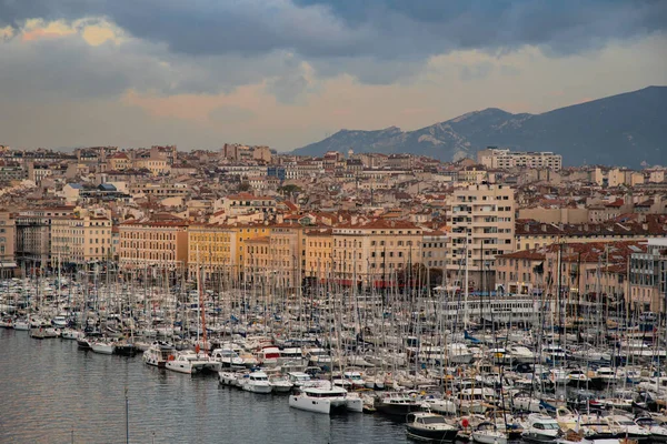 Marseille Francia Nov 2021 Vieux Port Affollato Marsiglia Bellissimo Porto — Foto Stock