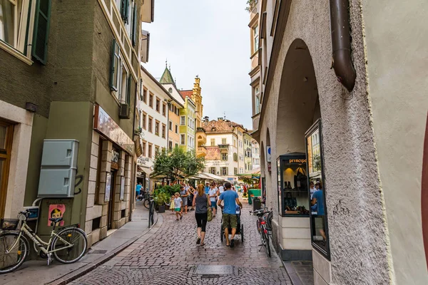 Bolzano Italie Août 2019 Rues Étroites Dans Partie Centrale Ville — Photo