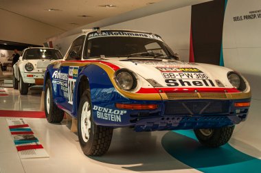 Stuttgart, Almanya - 27 Aralık 2018 - Müzedeki mitinglerin iki nesli